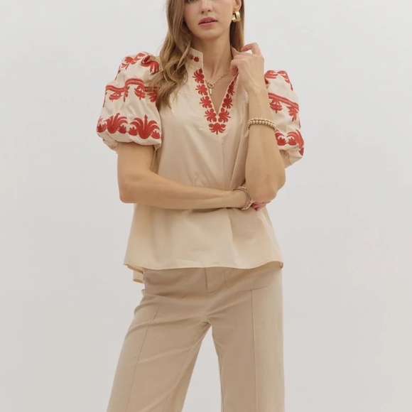 entro Tops - NWT Embroidered Puff Sleeve Top